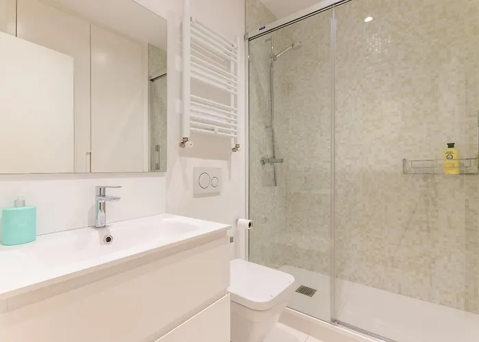 Urban Chic Moyua By Next Stop * 毕尔巴鄂