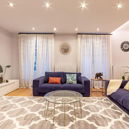 Urban Chic Moyua By Next Stop *