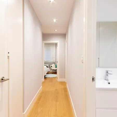 Urban Chic Moyua By Next Stop * Bilbao