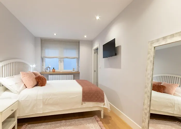 Urban Chic Moyua By Next Stop *